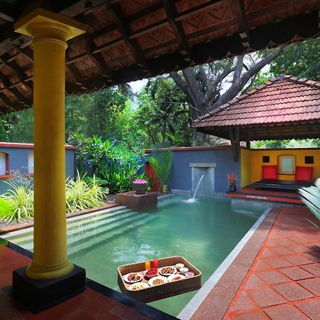 Taj Kumarakom Resort And Spa Kerala Buitenkant foto